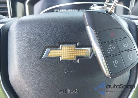 2024 Chevrolet Silverado 1500 4Wd Standard Bed Lt z USA, uszkodzony, nr VIN 1GCUDDED0RZ220305